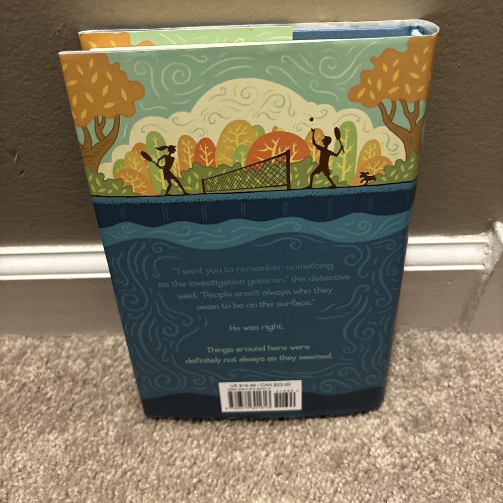 The Underdogs - 9780374301613, hardcover,‎ Sara Hammel, new - Picture 2 of 2